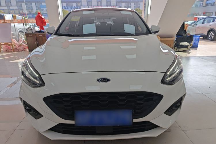 Used Ford Focus 2021 Hatchback EcoBoost 180 Automatic Titanium Edition
