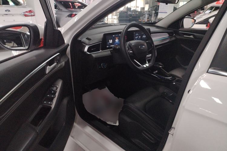 Used Ford Escort 2021 1.5L Automatic Platinum Edition
