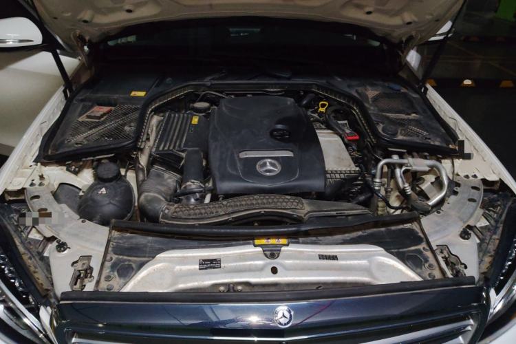 Used Mercedes-Benz C-Class 2015 C 200 L
