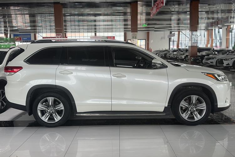 Used Toyota Highlander 2018 2.0T Four-Wheel Drive Luxury Edition 7 Seats China V Emission Standard
