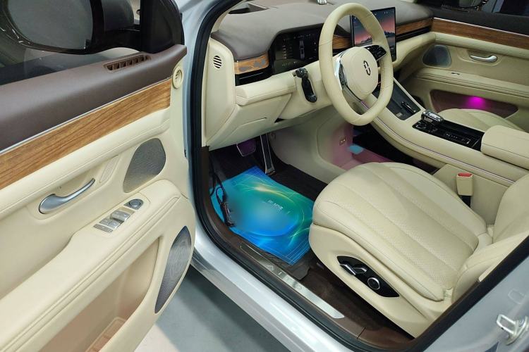 Used Hima AITO M7 2024 1.5T Rear-Drive Plus Version 5 Seats
