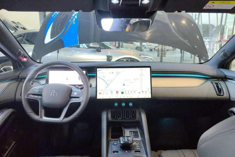 Used BYD Song L EV 2025 Intelligent Driving Version 662 km LiDAR Excellence Edition
