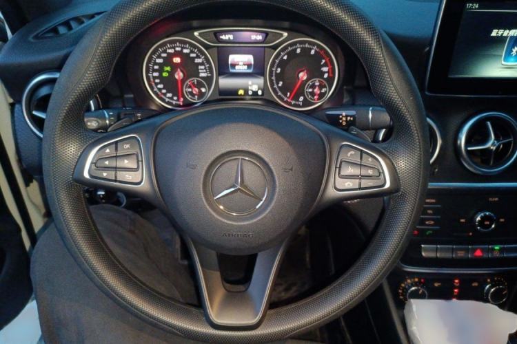 Used Mercedes-Benz A-Class (Import) 2016 A 180
