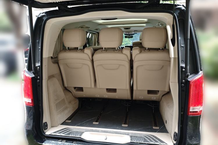 Used Mercedes-Benz V-Class 2022 V 260 L Long-wheelbase Luxury Edition