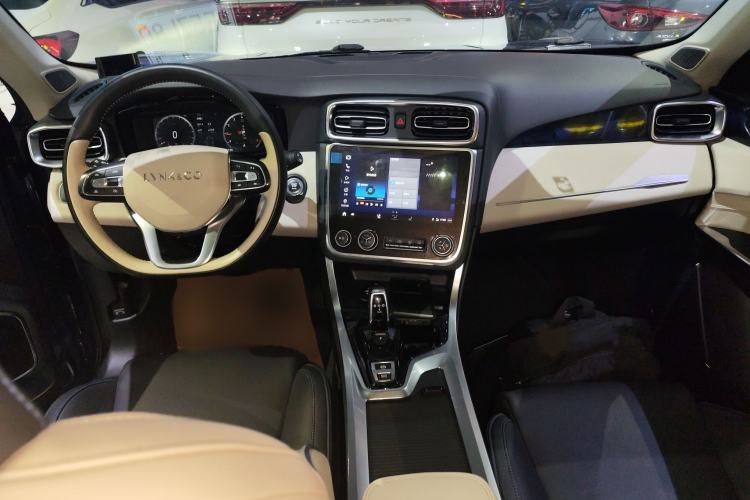 Used Lynk & Co 01 2019 2.0T Two-Wheel Drive Zhaopu Version China VI Standard
