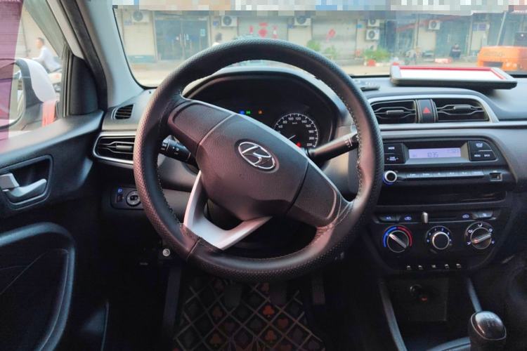 Used Hyundai Verna 2017 1.4L Manual Refreshed Version China V Standard
