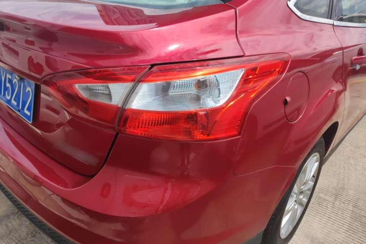 Used Ford Focus 2012 Sedan 1.6L Automatic Comfort Model