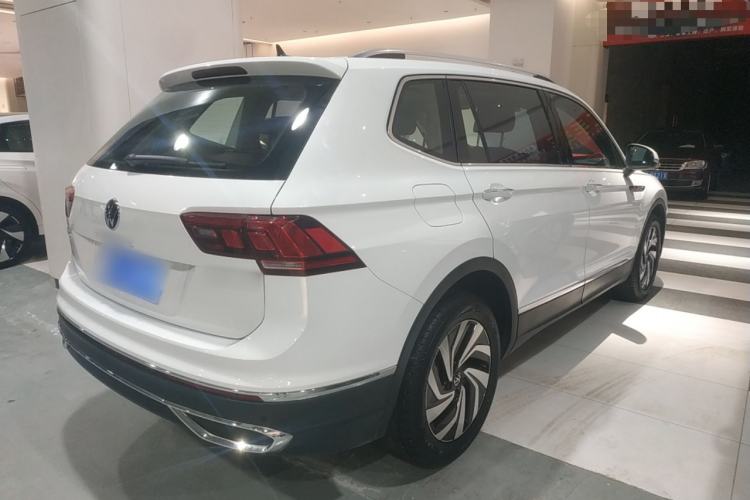 Used Volkswagen Tiguan L 2024 300TSI Automatic Two-Wheel Drive Smart Edition
