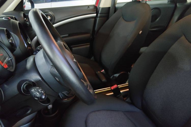 Used  Countryman 2014 1.6L ONE
