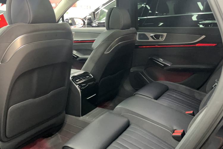 Used Hongqi H9 2024 2.0T Qichang Private Enjoyment Luxury Edition
