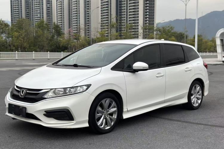 Used Honda Jade 2017 1.8L Automatic Classic Edition 5 seats
