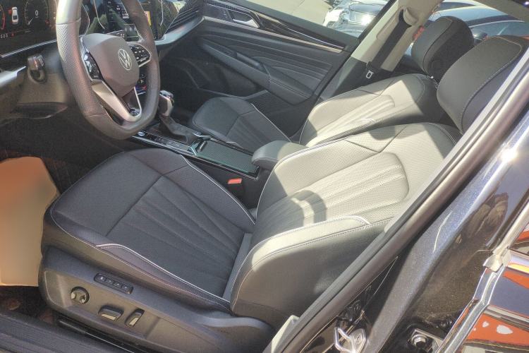 Used Volkswagen Passat 2024 380TSI Dragon Edition
