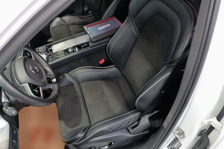 Used Volvo XC60 2018 T5 4x4 Smart & Sporty Edition