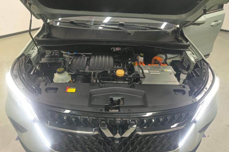 Used Wuling Asta 2022 2.0L DHT Electric-Speed Version