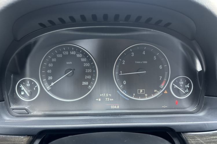 Used BMW 5 Series 2014 525Li Luxury Design Package
