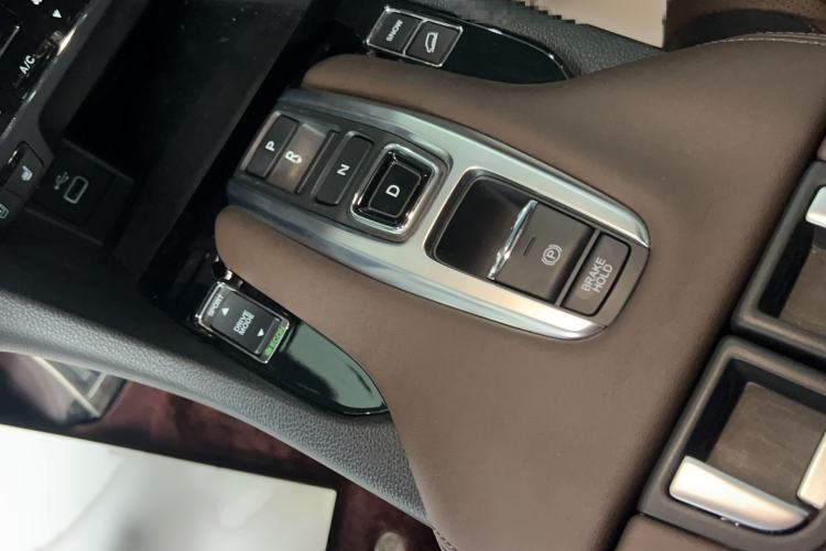 Used Honda UR-V 2023 370TURBO Four-Wheel Drive Prestige Edition
