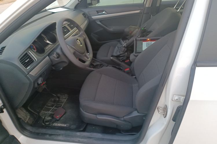 Used Volkswagen Lavida 2015 1.6L Automatic Fashion Edition
