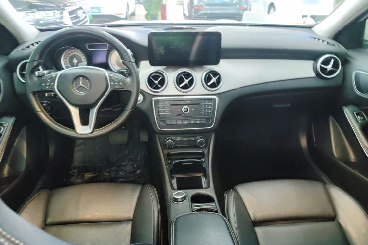 Used Mercedes-Benz GLA 2016 GLA 200 Fashion Model