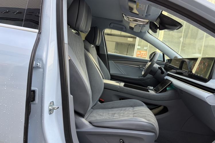 Used VOYAH PASSION 2023 Four-Wheel Drive Standard Edition
