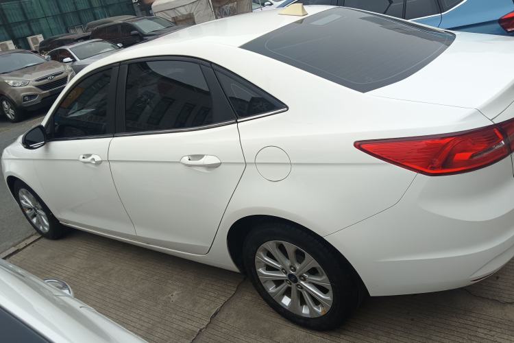 Used Ford Escort 2017 Happiness Edition 1.5L Automatic Fashion Version
