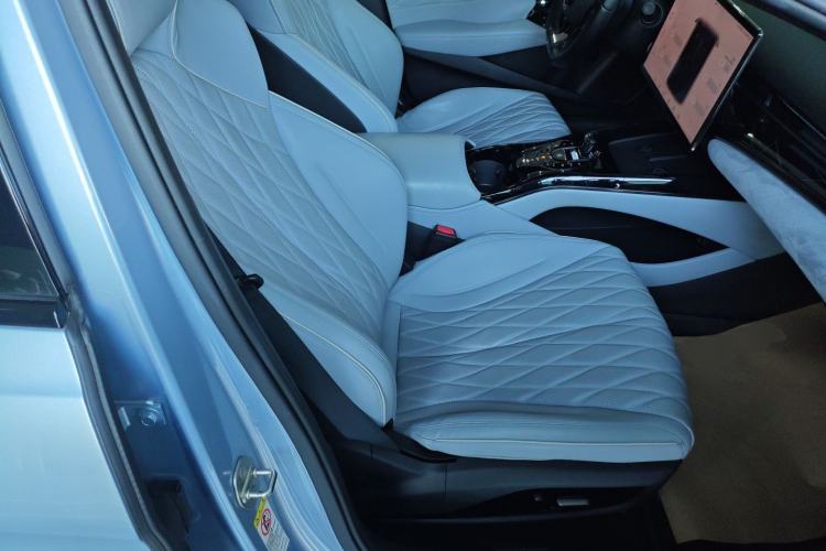 Used BYD Seal 2022 550 km Standard Range Rear-Wheel Drive Prestige Version
