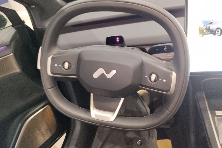 Used ONVO L60 2024 60 kWh Rear-Drive Version