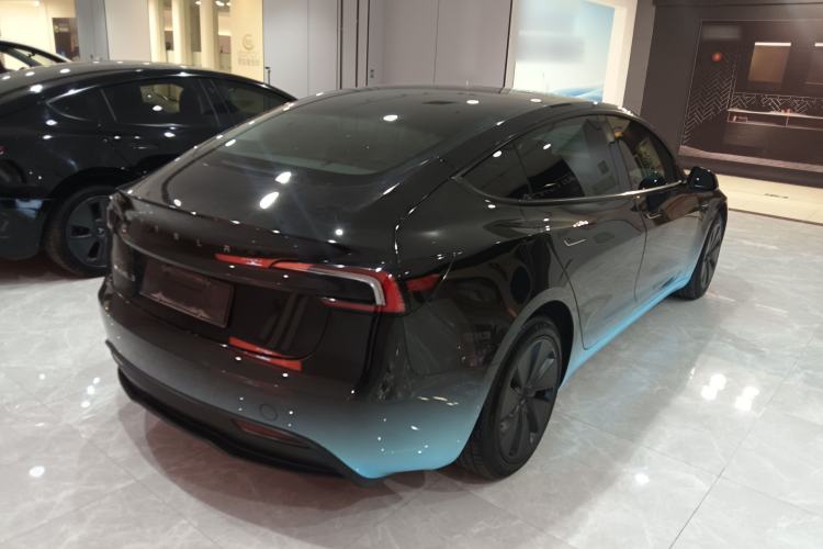 Used Tesla Model 3 2023 Rear-Wheel-Drive Version
