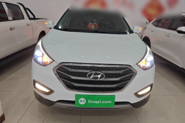 Used Hyundai ix35 2015 2.0L Automatic 2WD Smart Version China V Standard
