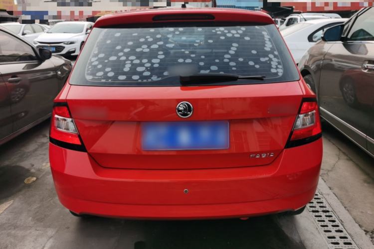Used Skoda Fabia 2015 1.4L Manual Front-Wheel Drive Model
