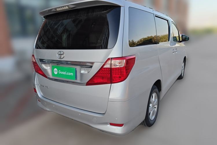 Used Toyota Alphard 2011 2.4L Luxury Edition
