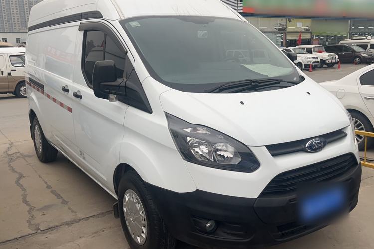 Used Ford Transit 2017 2.0T Gasoline Van Mid-Drive Mid-Roof China V Standard
