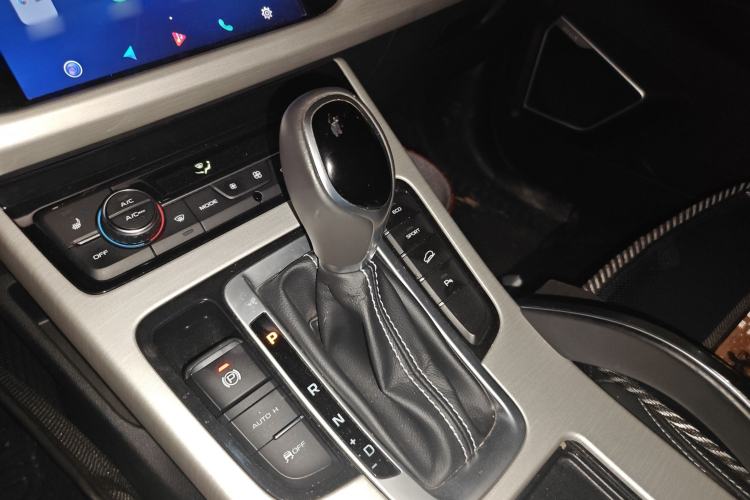 Used Geely Auto Emgrand X7 Sport 2018 1.8TD Automatic Two-Wheel Drive Smart Connect 4G Internet Edition