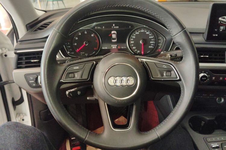 Used Audi A4L 2019 40 TFSI Ambition China VI
