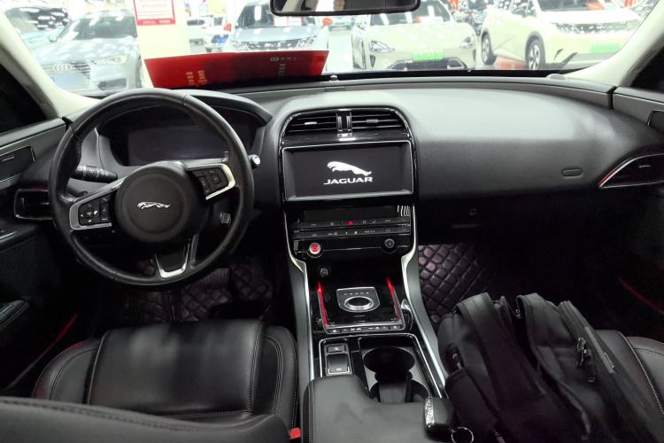 Used Jaguar XEL 2019 2.0T 200 PS Deluxe Edition
