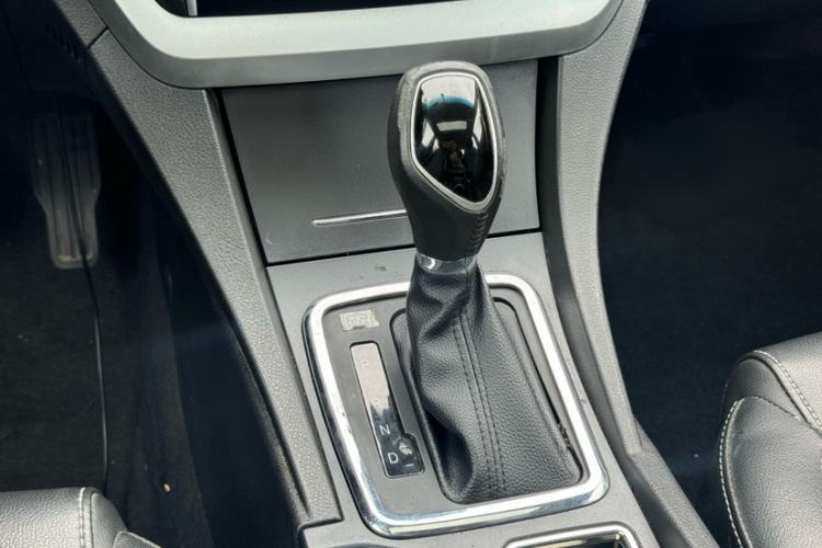 Used Geely Auto Emgrand 2016 Sedan 1.5L CVT Upward Version
