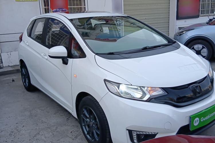 Used Honda Fit 2016 1.5L LXS CVT Comfort Sunroof Version
