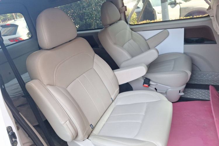 Used FORTHING Lingzhi 2019 M5L 1.6L 7-Seater Standard Model China VI
