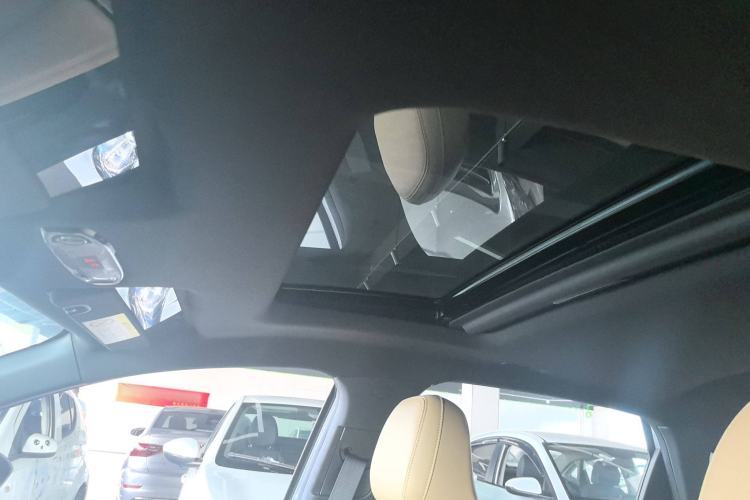 Used  L6 2023 125km PLUS
