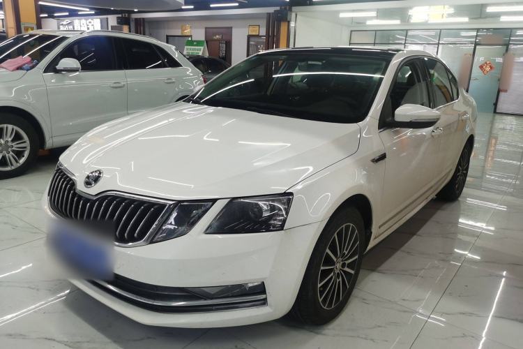 Used Skoda Octavia 2019 1.5L Automatic Smart Drive Luxury Edition China VI Standard
