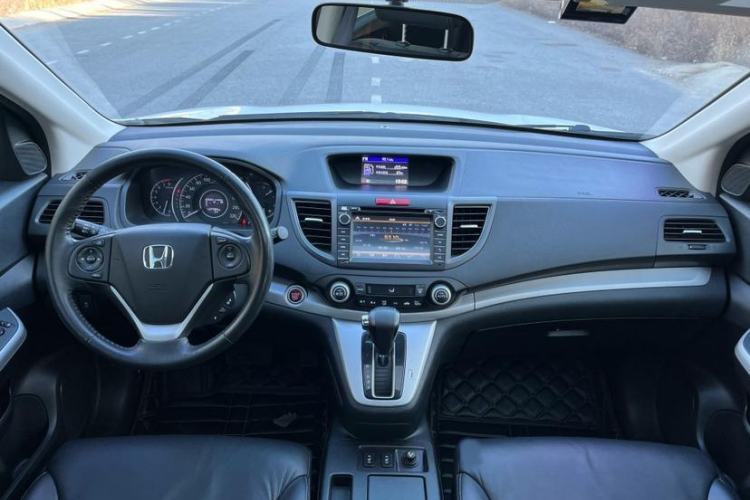 Used Honda CR-V 2012 2.4L four-wheel drive luxury version