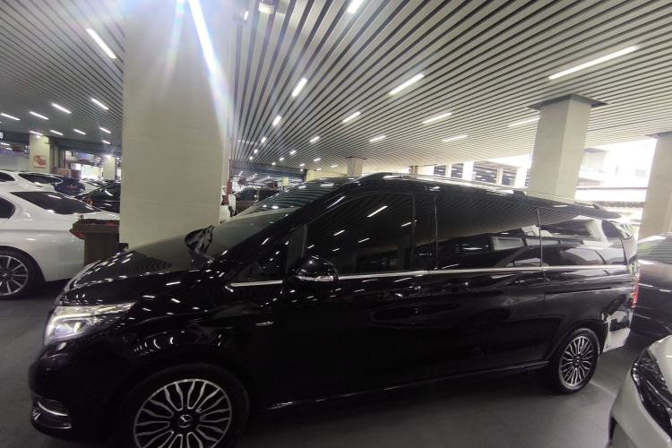 Used Mercedes-Benz V-Class 2017 V 260 L Prestige Extended Edition