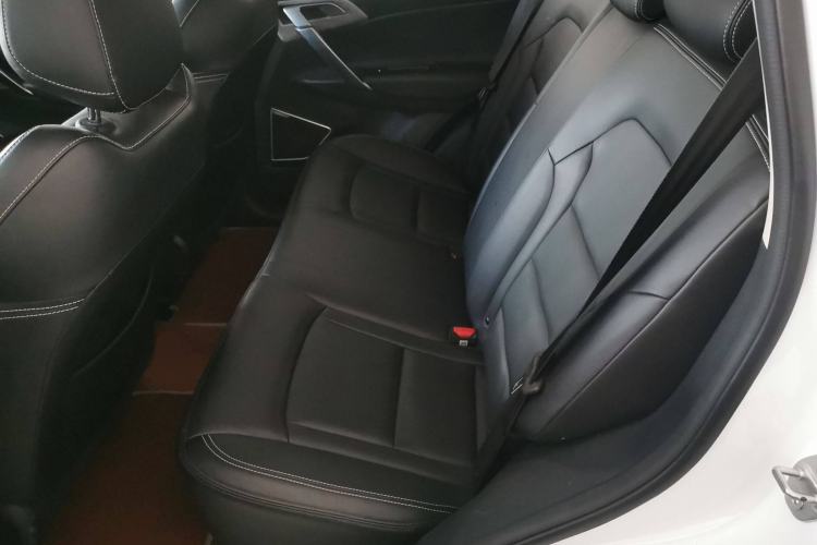 Used Geely Auto Emgrand X7 Sport 2021 Million Edition 1.8TD DCT Two-Wheel Drive Luxury Model
