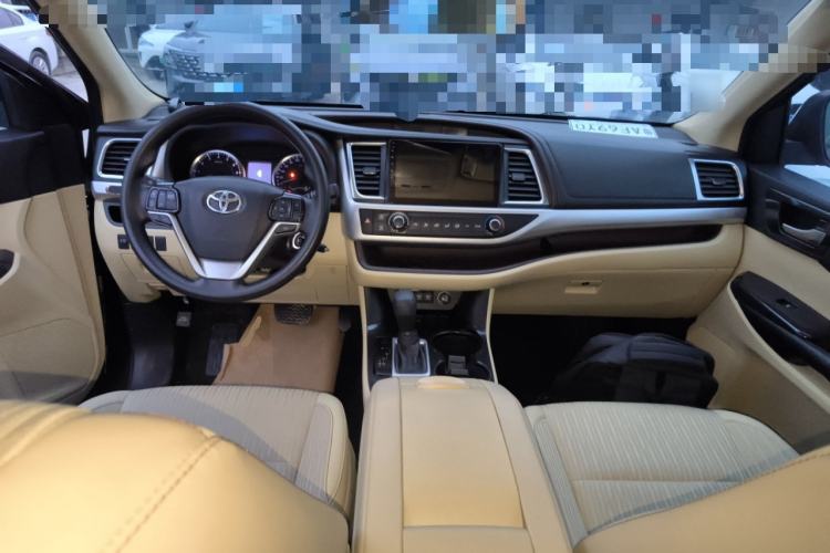 Used Toyota Highlander 2018 2.0T Two-Wheel Drive Elite Version 5 Seats China VI Standard