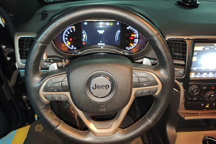 Used  Grand Cherokee (Import) 2014 3.6L Elite Navigation Edition
