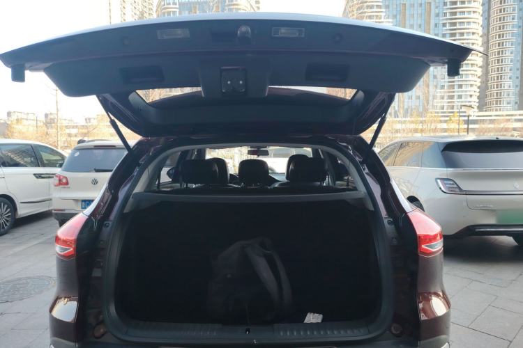 Used Leopaard CS10 2017 2.0T Automatic Urban Version
