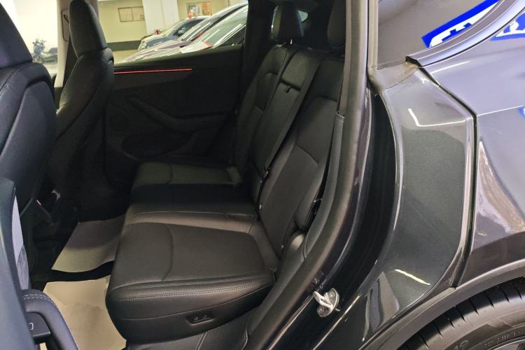 Used Tesla Model Y 2025 Long-Range All-Wheel Drive First Edition