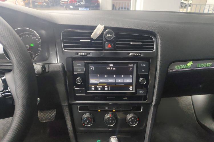 Used Volkswagen Golf 2018 230TSI Automatic Comfort Model
