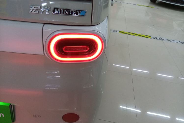 Used Wuling Hongguang MINIEV 2024 3rd Generation 215km Youth Edition
