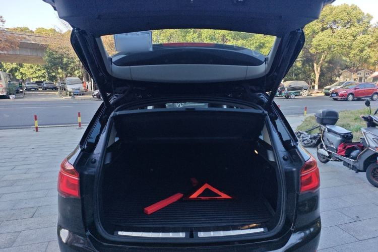 Used BMW X1 2016 sDrive18Li Luxury Model
