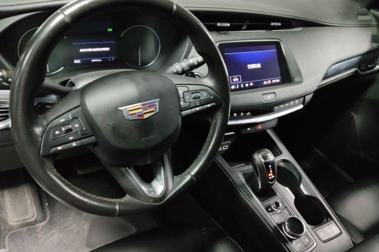 Used Cadillac XT4 2018 28T Two-Wheel Drive Tech Version
